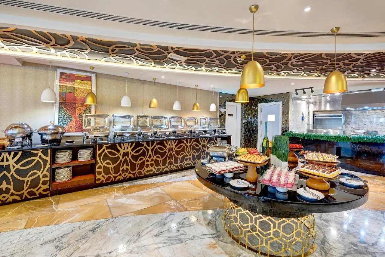 דובאי Gevora Hotel 4*,